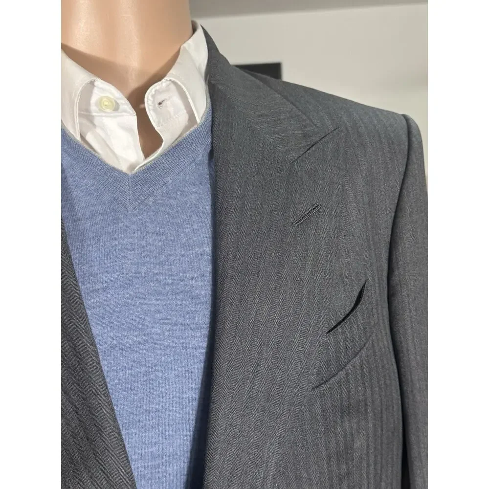 Tom Ford Herringbone Gray Wool 2Pc Suit Windsor Peak Lapel 52R 42R US 35x31 New